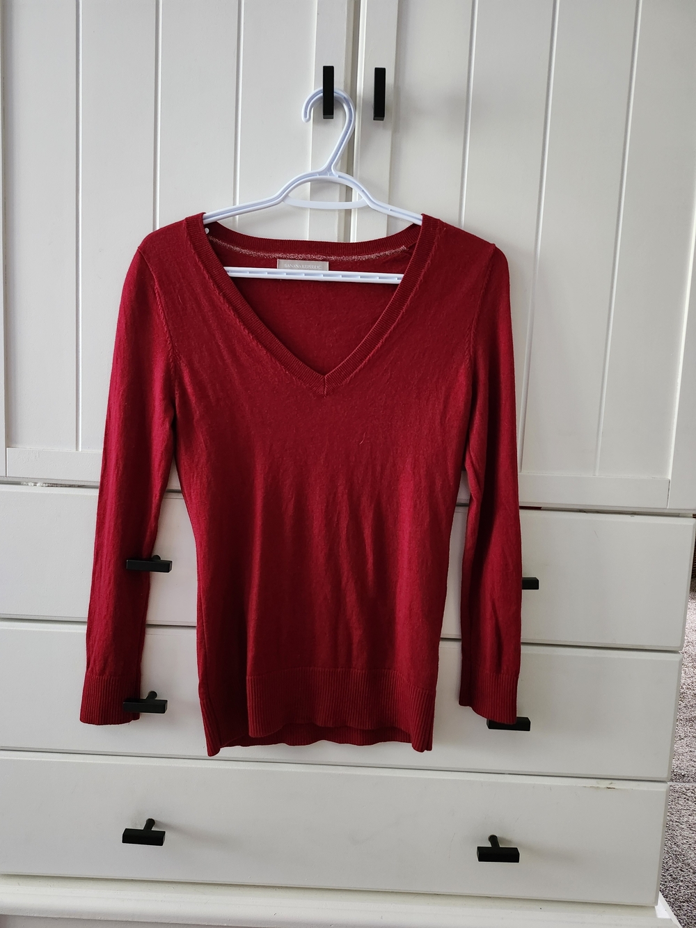 Banana Republic Deep Red V-Neck Long Sleeve Top (Wool) Sz S